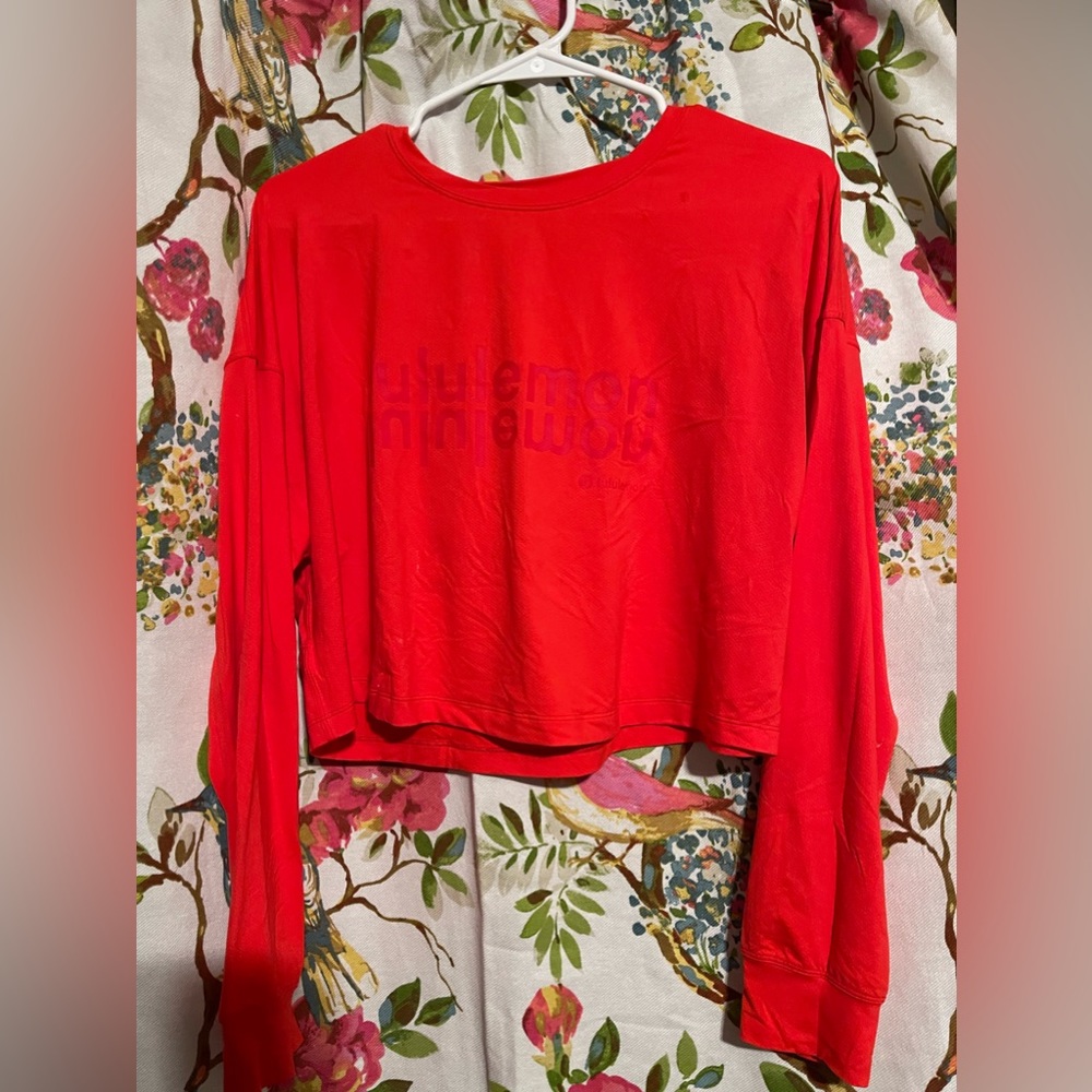Lululemon Muscle Long Sleeve Graphic Tee
